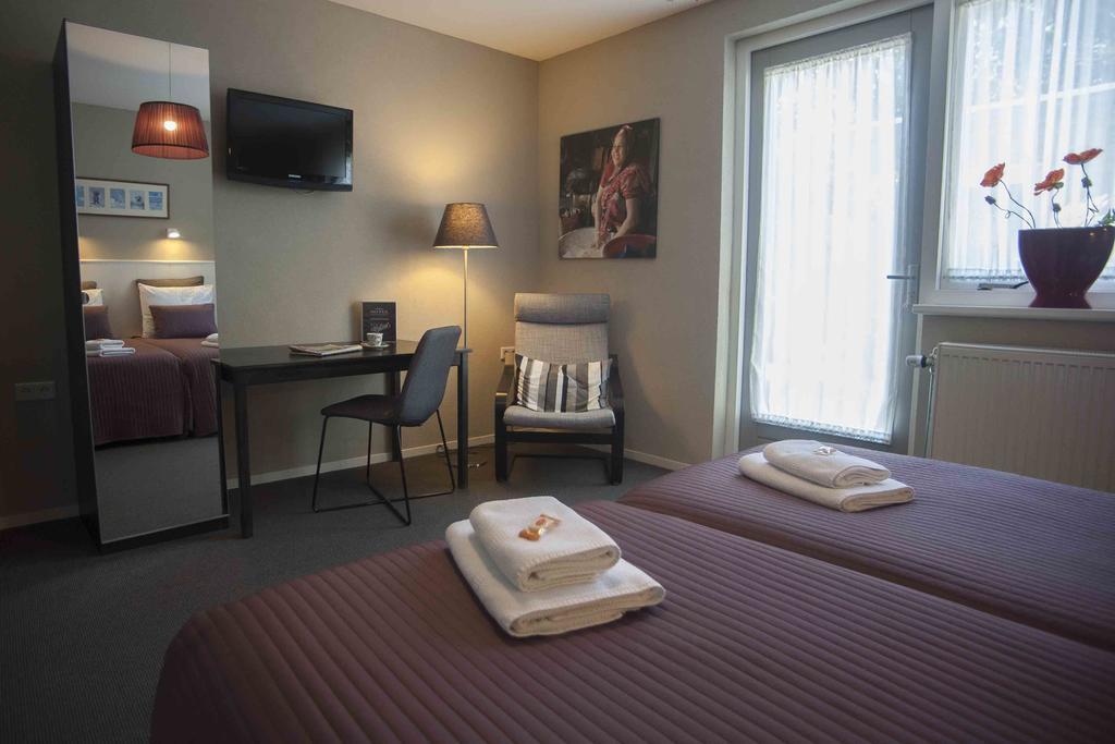Hotel Slapen In ウェフヘル エクステリア 写真